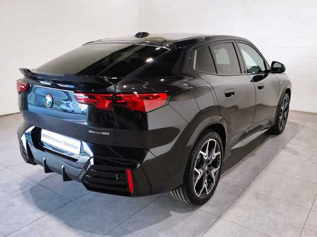 Foto 30 BMW iX2 xDrive30 230 kW (313 CV)