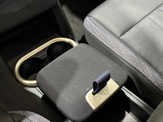 Foto 16 MINI  Countryman D 120 kW (163 CV)