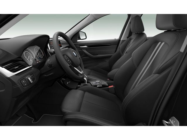 BMW X1 xDrive18d color Negro. Año 2021. 110KW(150CV). Diésel. En concesionario San Rafael Motor LUCENA, S.L. de Córdoba
