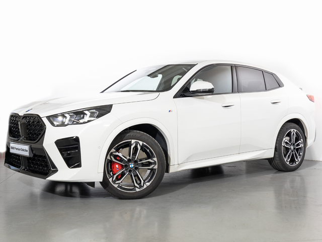 BMW X2 xDrive20d color Blanco. Año 2025. 120KW(163CV). Diésel. En concesionario Oliva Motor Girona de Girona