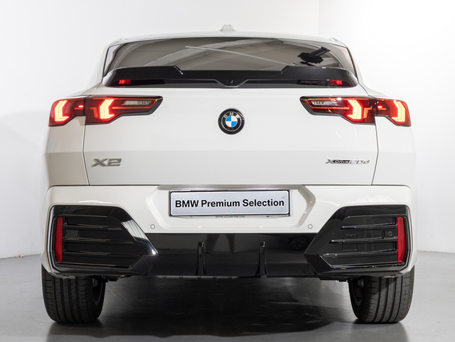 BMW X2 xDrive20d color Blanco. Año 2025. 120KW(163CV). Diésel. En concesionario Oliva Motor Girona de Girona