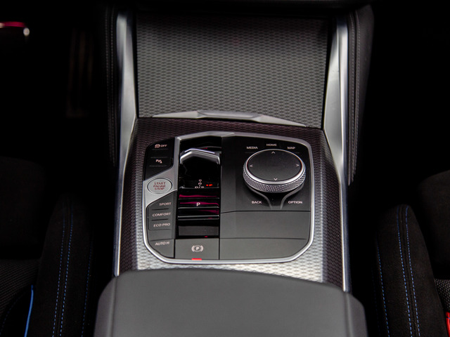 BMW Serie 4 420d Gran Coupe color Negro. Año 2025. 140KW(190CV). Diésel. En concesionario Móvil Begar Alicante de Alicante