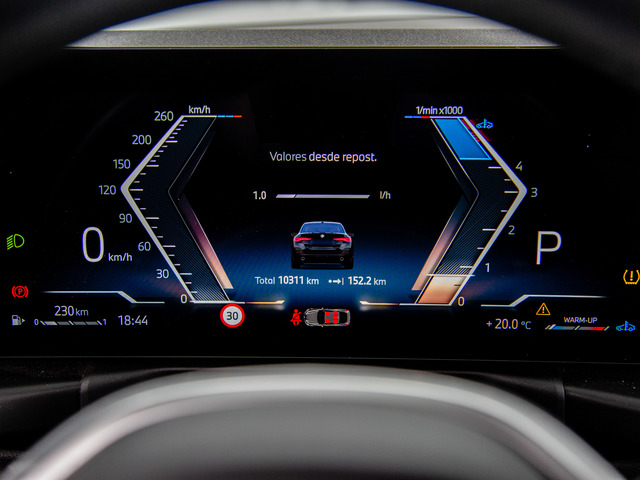 BMW Serie 4 420d Gran Coupe color Negro. Año 2025. 140KW(190CV). Diésel. En concesionario Móvil Begar Alicante de Alicante