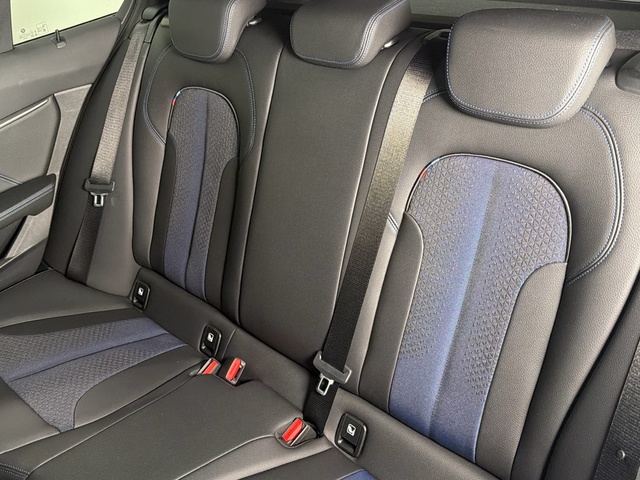 BMW Serie 1 118d color Blanco. Año 2021. 110KW(150CV). Diésel. En concesionario Triocar Gijón (Bmw y Mini) de Asturias