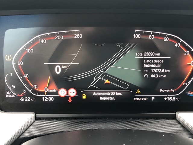 BMW Serie 1 118d color Gris. Año 2024. 110KW(150CV). Diésel. En concesionario Proa Premium Palma de Illes Balears