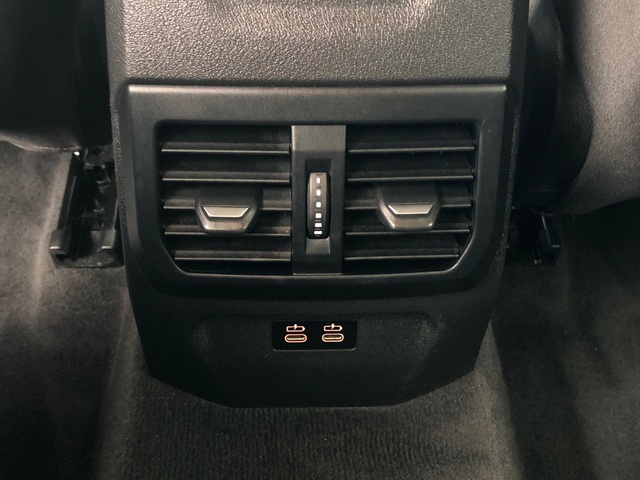 BMW Serie 1 118d color Gris. Año 2024. 110KW(150CV). Diésel. En concesionario Proa Premium Palma de Illes Balears