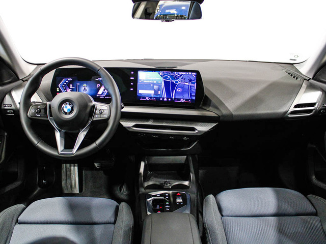 BMW Serie 2 218d Gran Coupe color Negro. Año 2025. 110KW(150CV). Diésel. En concesionario Barcelona Premium -- GRAN VIA de Barcelona