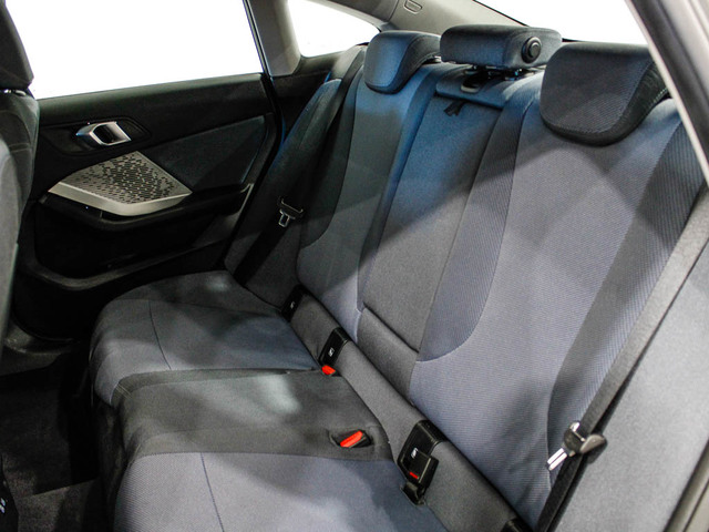 BMW Serie 2 218d Gran Coupe color Negro. Año 2025. 110KW(150CV). Diésel. En concesionario Barcelona Premium -- GRAN VIA de Barcelona