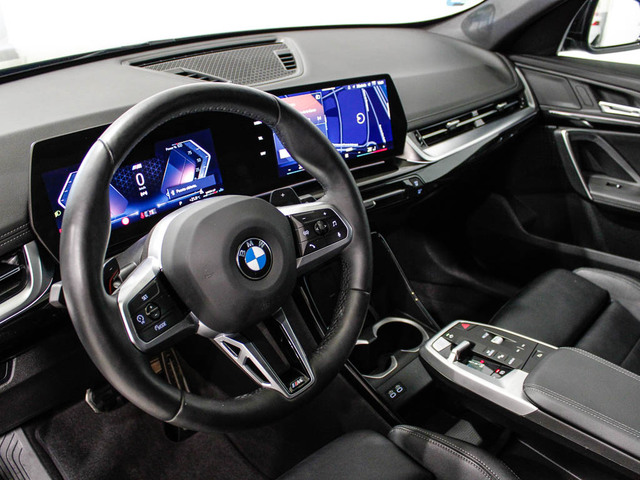 BMW X1 sDrive20d color Negro. Año 2024. 120KW(163CV). Diésel. En concesionario Barcelona Premium -- GRAN VIA de Barcelona