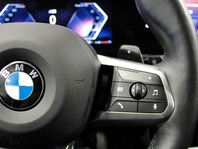 BMW X1 sDrive20d color Negro. Año 2024. 120KW(163CV). Diésel. En concesionario Barcelona Premium -- GRAN VIA de Barcelona