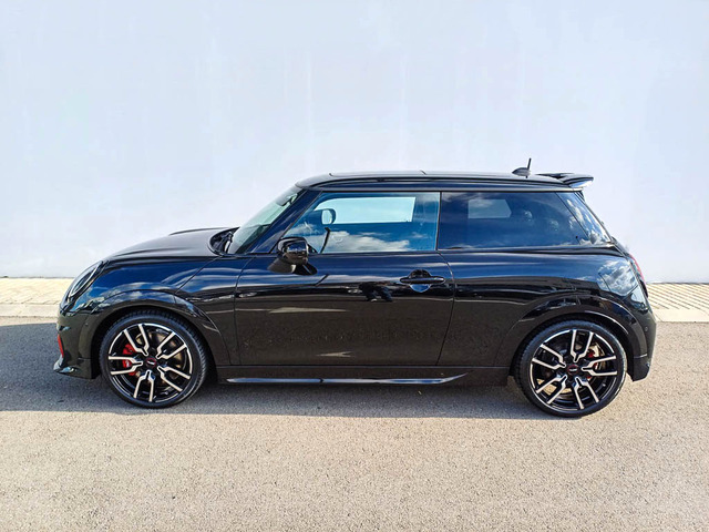 fotoG 2 del MINI MINI 3 Puertas John Cooper Works 170 kW (231 CV) 231cv Gasolina del 2025 en Barcelona