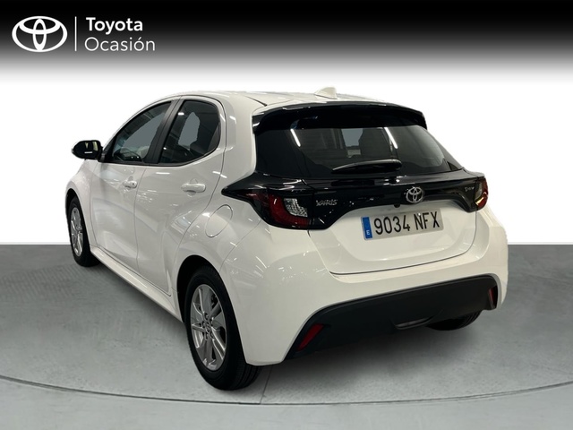 Toyota Yaris 120H Business Plus 85 kW (116 CV)