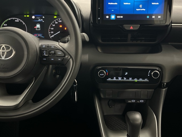Toyota Yaris 120H Business Plus 85 kW (116 CV)