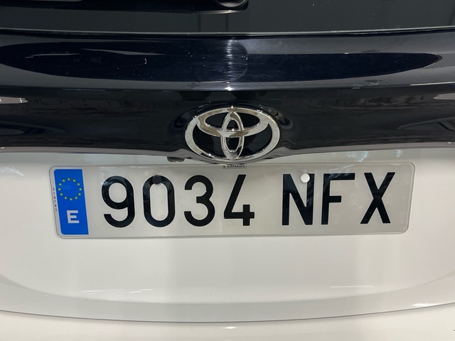 Toyota Yaris 120H Business Plus 85 kW (116 CV)