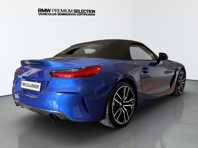 BMW Z4 sDrive20i Cabrio color Azul. Año 2024. 145KW(197CV). Gasolina. En concesionario Automotor Premium Marbella - Málaga de Málaga