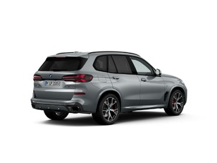 Fotos de BMW X5 xDrive50e color Gris. Año 2025. 360KW(489CV). Híbrido Electro/Gasolina. En concesionario Celtamotor Caldas Reis de Pontevedra