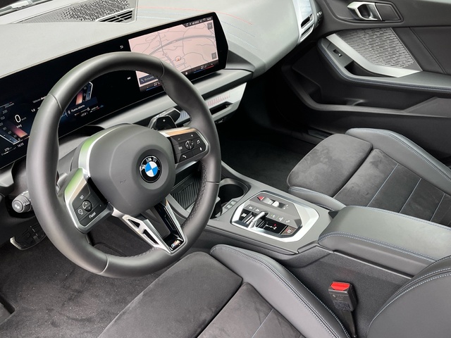 BMW Serie 2 220d Gran Coupe color Azul. Año 2025. 120KW(163CV). Diésel. En concesionario Celtamotor Vigo de Pontevedra