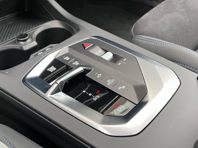 BMW Serie 2 220d Gran Coupe color Azul. Año 2025. 120KW(163CV). Diésel. En concesionario Celtamotor Vigo de Pontevedra