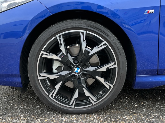 BMW Serie 2 220d Gran Coupe color Azul. Año 2025. 120KW(163CV). Diésel. En concesionario Celtamotor Vigo de Pontevedra