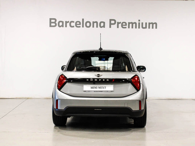 fotoG 4 del MINI MINI 5 Puertas Cooper S 150 kW (204 CV) 204cv Gasolina del 2025 en Barcelona