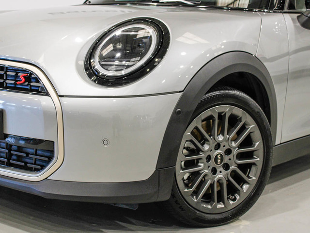 fotoG 5 del MINI MINI 5 Puertas Cooper S 150 kW (204 CV) 204cv Gasolina del 2025 en Barcelona