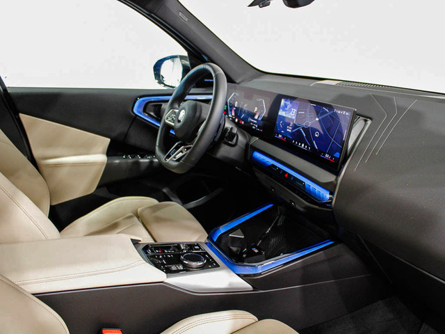 BMW X3 xDrive20i color Negro. Año 2024. 153KW(208CV). Gasolina. En concesionario Barcelona Premium -- GRAN VIA de Barcelona