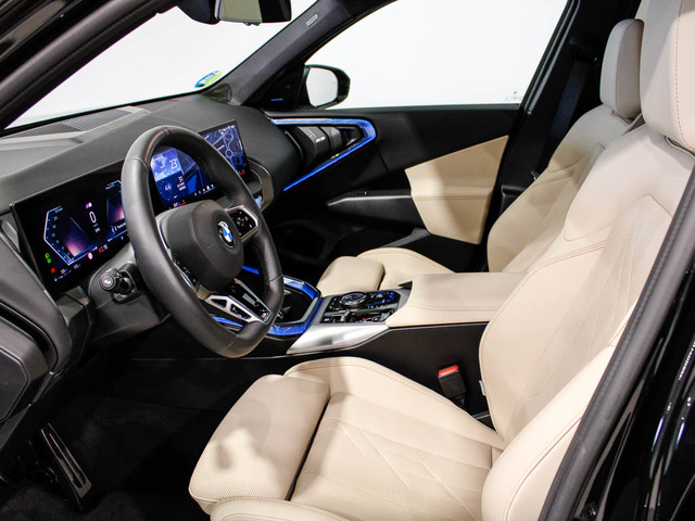 BMW X3 xDrive20i color Negro. Año 2024. 153KW(208CV). Gasolina. En concesionario Barcelona Premium -- GRAN VIA de Barcelona