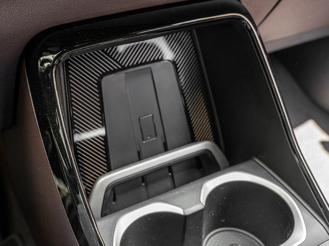 BMW X1 sDrive20i color Blanco. Año 2025. 125KW(170CV). Gasolina. En concesionario Caetano Cuzco, Salvatierra de Madrid