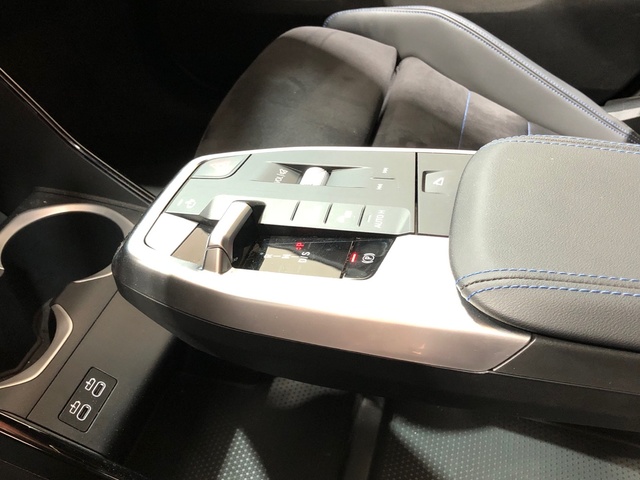 BMW X2 sDrive18d color Gris. Año 2024. 110KW(150CV). Diésel. En concesionario Movilnorte Las Rozas de Madrid