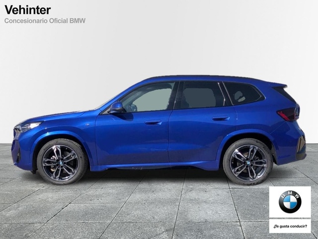 BMW X1 sDrive20d color Azul. Año 2025. 120KW(163CV). Diésel. En concesionario Vehinter Getafe de Madrid