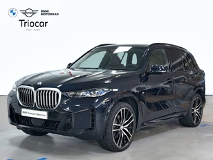 Fotos de BMW X5 xDrive30d color Negro. Año 2023. 219KW(298CV). Diésel. En concesionario Triocar Gijón (Bmw y Mini) de Asturias
