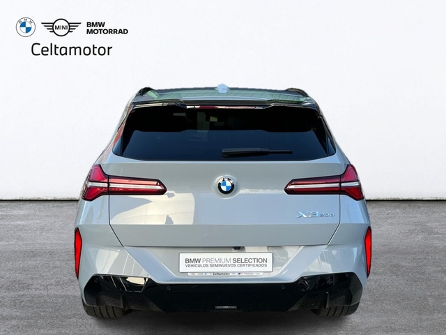 BMW X3 xDrive20d color Gris. Año 2024. 145KW(197CV). Diésel. En concesionario Celtamotor Vigo de Pontevedra