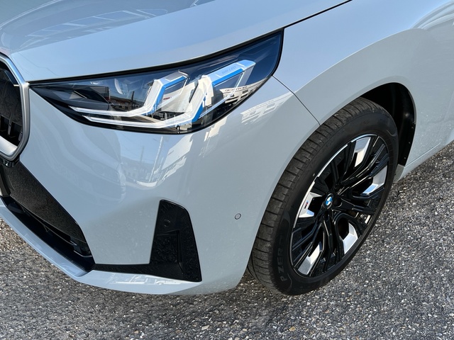BMW X3 xDrive20d color Gris. Año 2024. 145KW(197CV). Diésel. En concesionario Celtamotor Vigo de Pontevedra