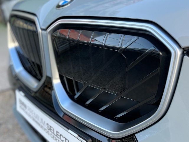 BMW X3 xDrive20d color Gris. Año 2024. 145KW(197CV). Diésel. En concesionario Celtamotor Vigo de Pontevedra