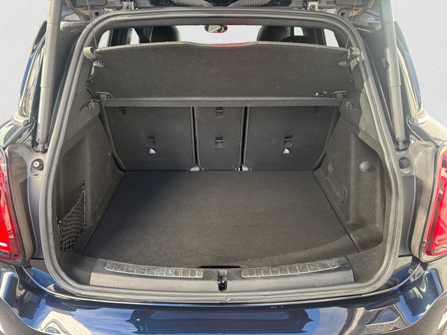 fotoG 16 del MINI MINI Countryman Cooper D 110 kW (150 CV) 150cv Diésel del 2021 en Barcelona