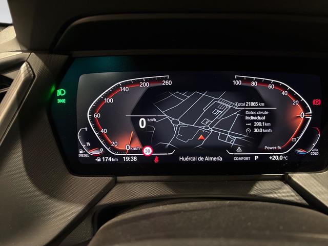 fotoG 12 del BMW Serie 1 118d Business 110 kW (150 CV) 150cv Diésel del 2021 en Almería