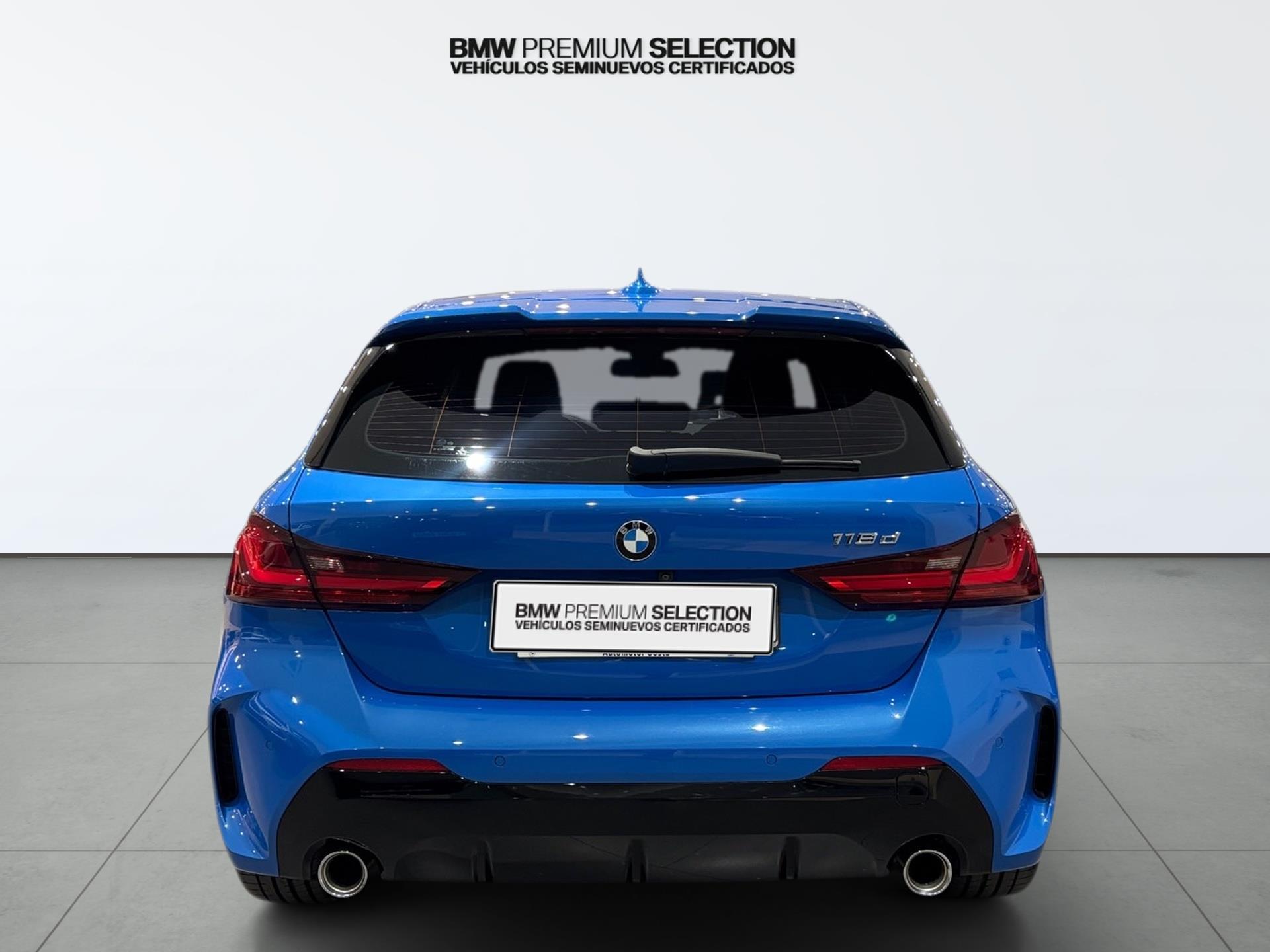 BMW Serie 1 118d color Azul. Año 2021. 110KW(150CV). Diésel. En concesionario Automotor Costa, S.L.U. de Almería