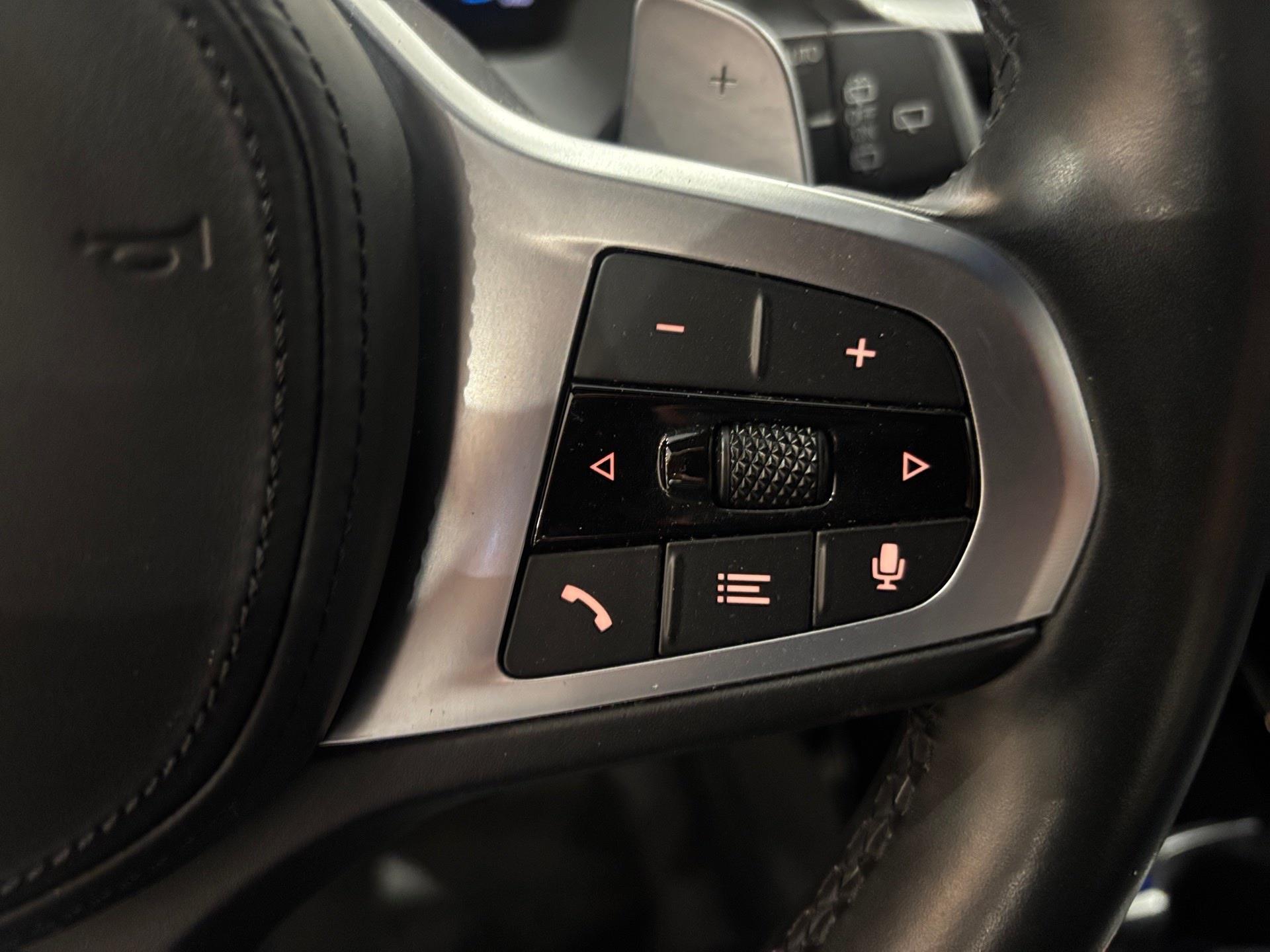 BMW Serie 1 118d color Azul. Año 2021. 110KW(150CV). Diésel. En concesionario Automotor Costa, S.L.U. de Almería