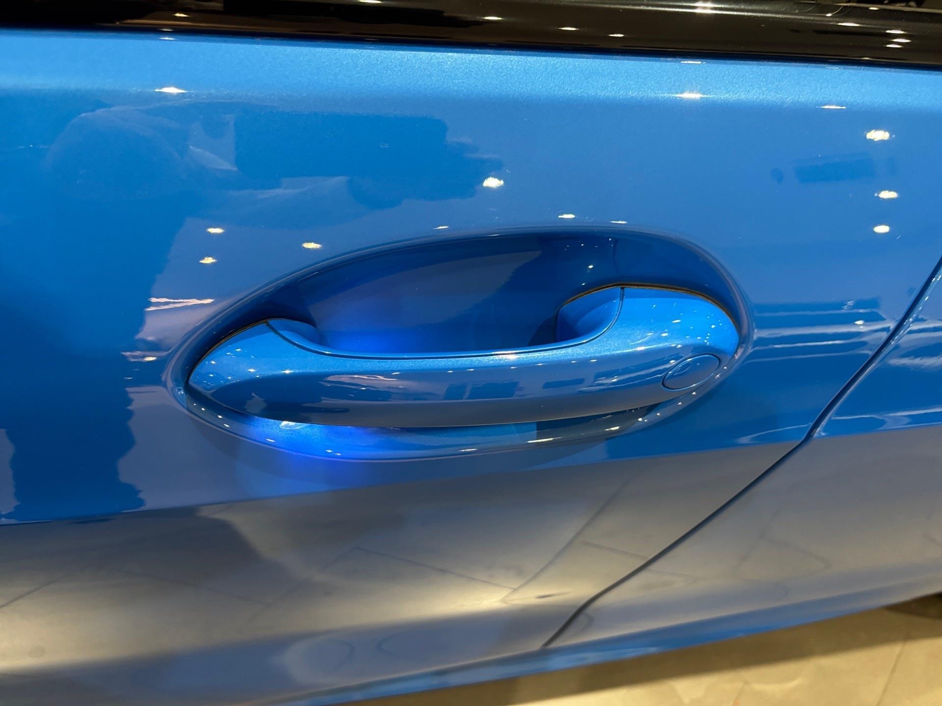 BMW Serie 1 118d color Azul. Año 2021. 110KW(150CV). Diésel. En concesionario Automotor Costa, S.L.U. de Almería