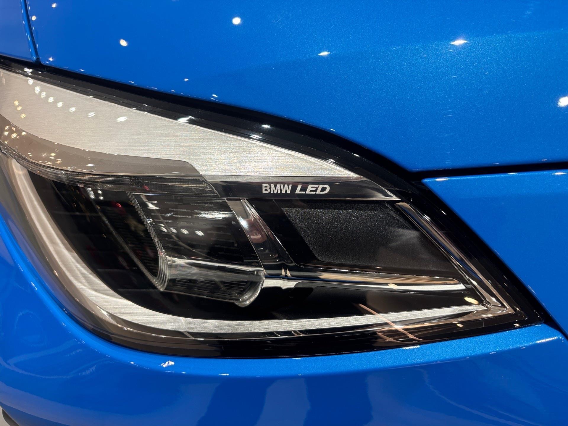 BMW Serie 1 118d color Azul. Año 2021. 110KW(150CV). Diésel. En concesionario Automotor Costa, S.L.U. de Almería