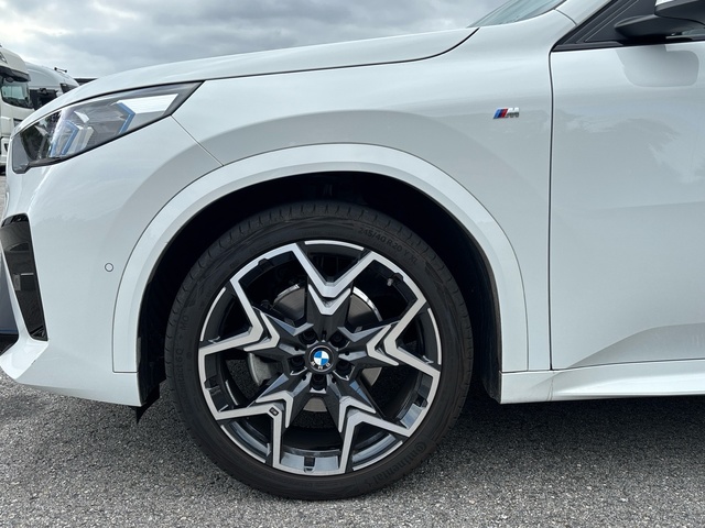 BMW X2 sDrive18d color Blanco. Año 2025. 110KW(150CV). Diésel. En concesionario Celtamotor Caldas Reis de Pontevedra