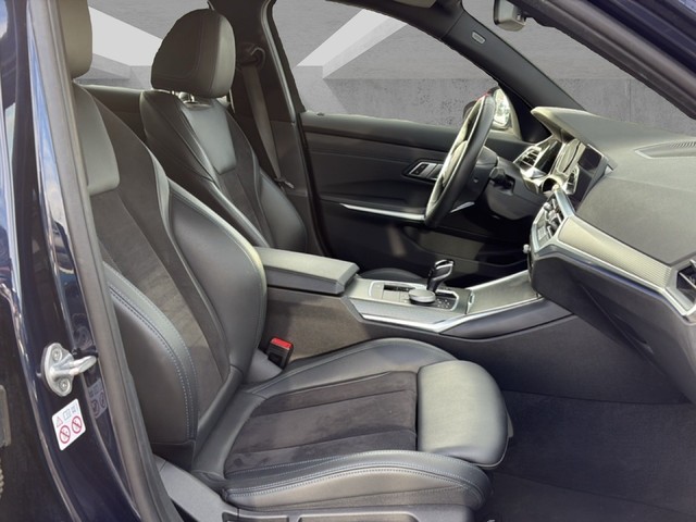 BMW Serie 3 318d color Azul. Año 2022. 110KW(150CV). Diésel. En concesionario BMW Avilcar Ávila de Ávila