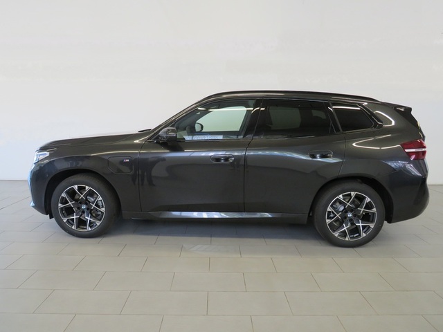 BMW X3 xDrive30e color Gris. Año 2025. 220KW(299CV). Híbrido Electro/Gasolina. En concesionario Lugauto S.A. de Lugo