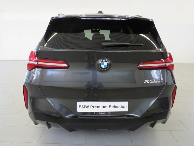 BMW X3 xDrive30e color Gris. Año 2025. 220KW(299CV). Híbrido Electro/Gasolina. En concesionario Lugauto S.A. de Lugo