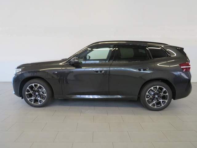 BMW X3 xDrive30e color Gris. Año 2025. 220KW(299CV). Híbrido Electro/Gasolina. En concesionario Lugauto S.A. de Lugo