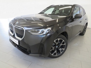 Fotos de BMW X3 xDrive30e color Gris. Año 2025. 220KW(299CV). Híbrido Electro/Gasolina. En concesionario Lugauto S.A. de Lugo