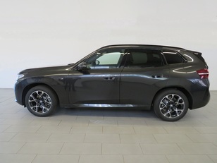 Fotos de BMW X3 xDrive30e color Gris. Año 2025. 220KW(299CV). Híbrido Electro/Gasolina. En concesionario Lugauto S.A. de Lugo