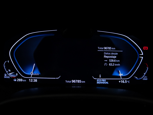 BMW X6 xDrive30d color Negro. Año 2022. 210KW(286CV). Diésel. En concesionario BMW Fuenteolid Valladolid de Valladolid