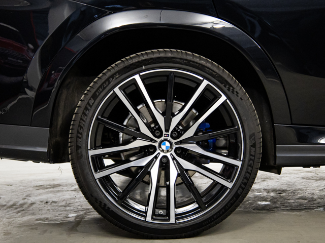 BMW X6 xDrive30d color Negro. Año 2022. 210KW(286CV). Diésel. En concesionario BMW Fuenteolid Valladolid de Valladolid