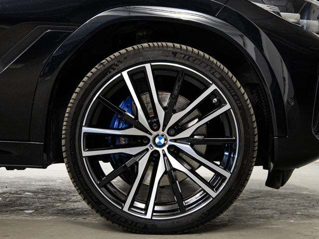 BMW X6 xDrive30d color Negro. Año 2022. 210KW(286CV). Diésel. En concesionario BMW Fuenteolid Valladolid de Valladolid